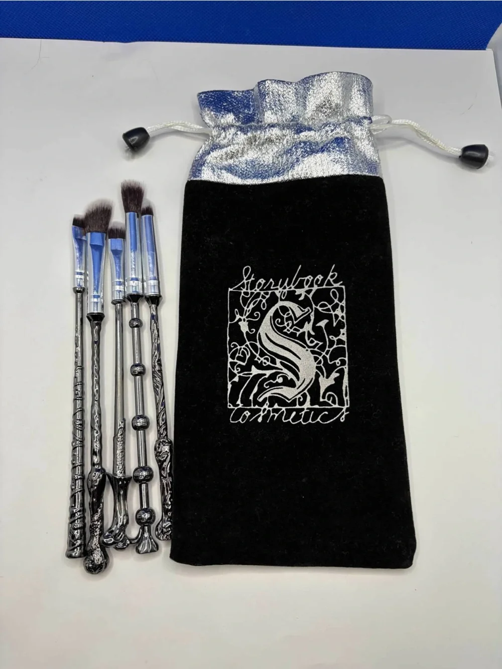 Storybook Cosmetics Wizard Wand Makeup Brush Set 5 Piece w/ Pouch